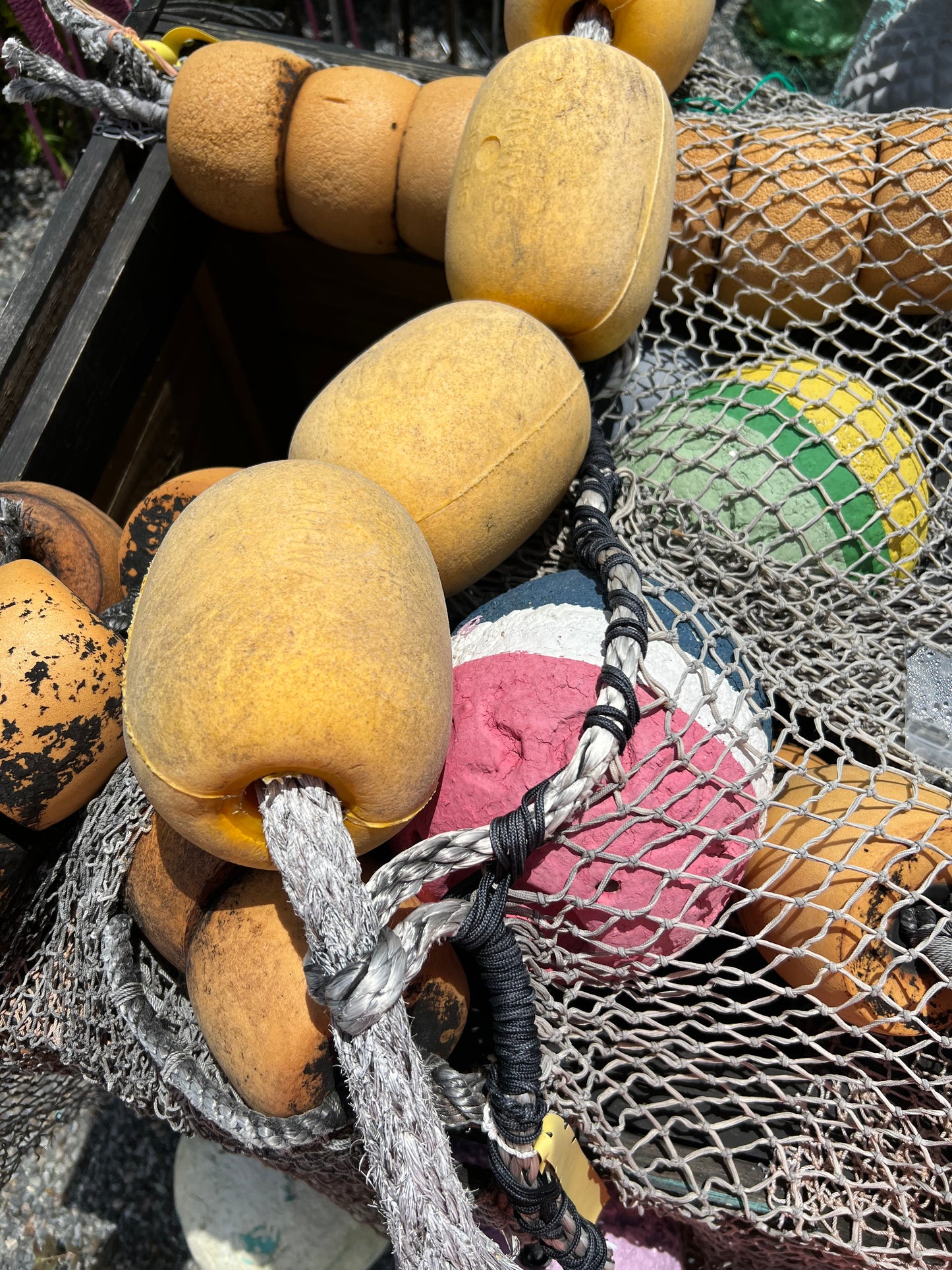 Buoy Antique Brown w/Netting-One Size