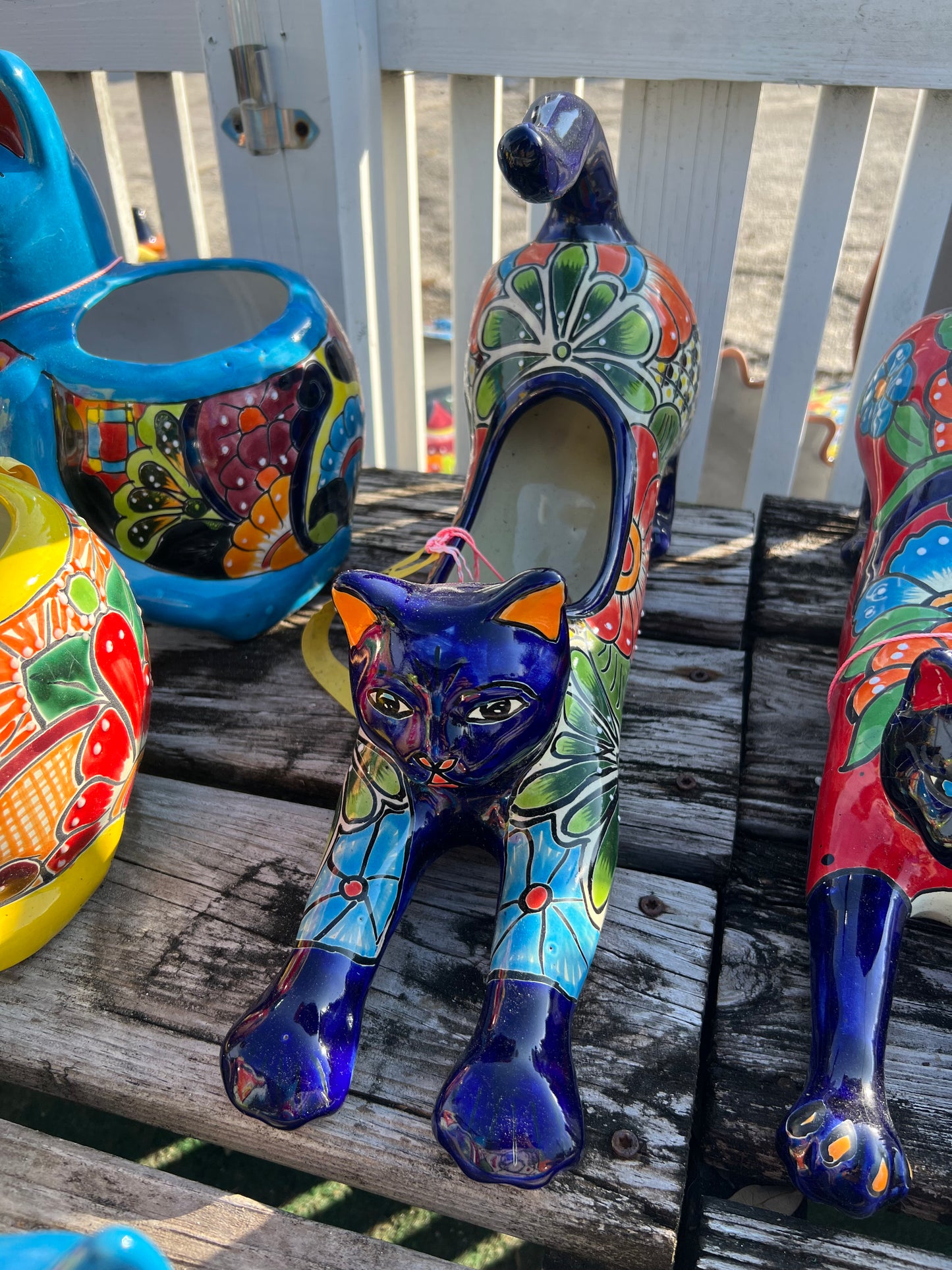 Talavera Cat Stretch