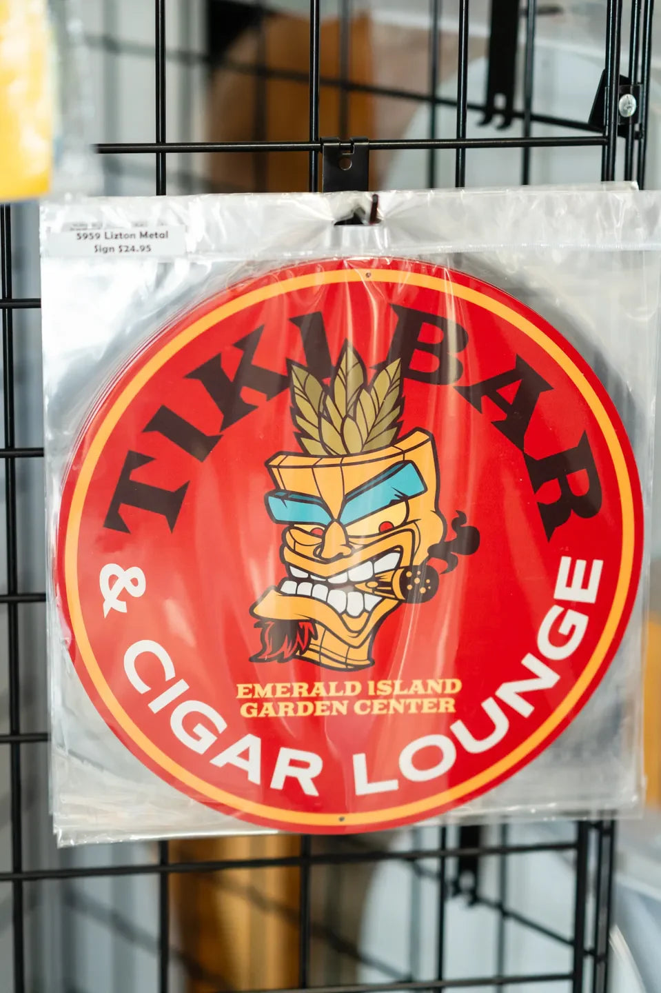 Wood/Metal Signs & Carvings