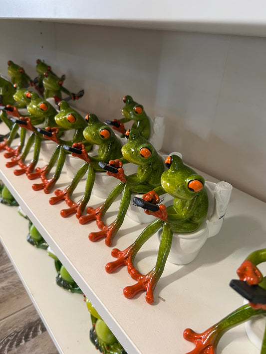 Frog on Toilet-Sm