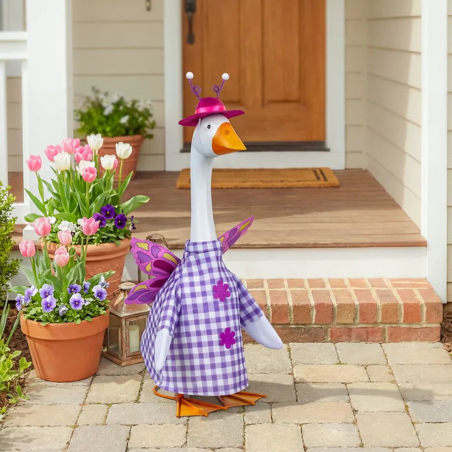 Giddy The Porch Goose