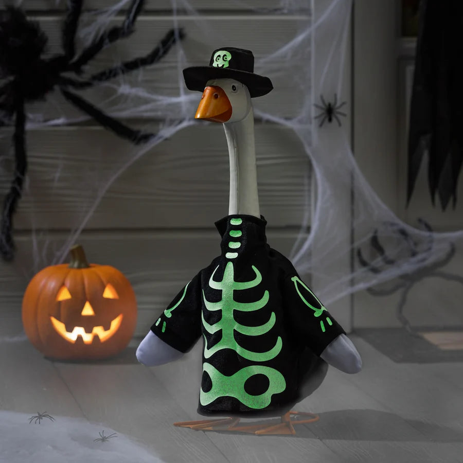 Giddy The Porch Goose